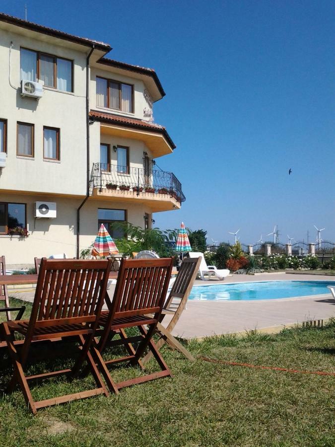 Guest House Golden Flake 4Km From Bolata Beach Balgarevo Bagian luar foto
